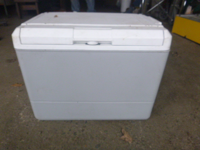 lot 261 image: Coleman Cooler