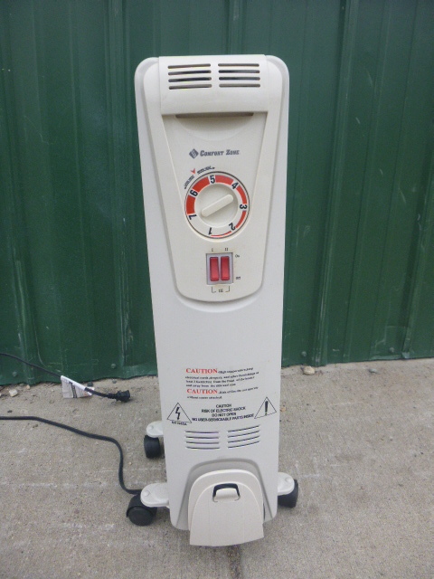 lot 268 image: Comfort Zone Electric Heater