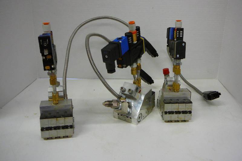 lot 18 image: Nordson