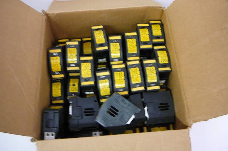 lot 94 image: Buss Fuse