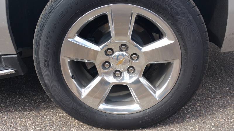lot 6 image: New 20 12 Ton Chevrolet 6 Lug Wheels
