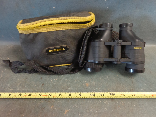 lot 17 image: Bushnell Binoculars