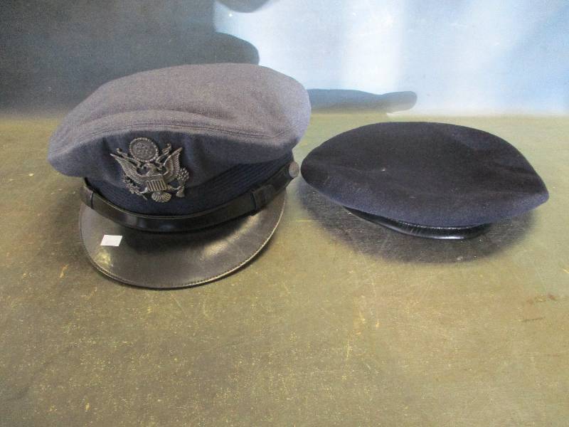 lot 43 image: USAF Hat and Cap