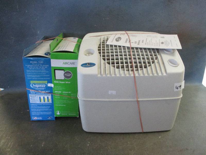 lot 49 image: EssickAir Humidifier