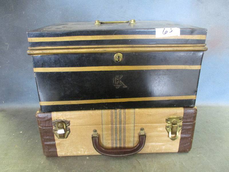 lot 65 image: Vintage Case and Metal Box