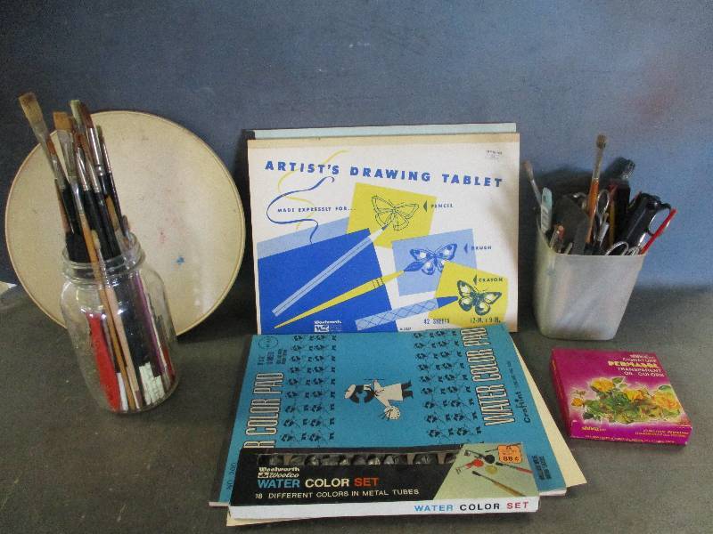 lot 82 image: Artist supplies