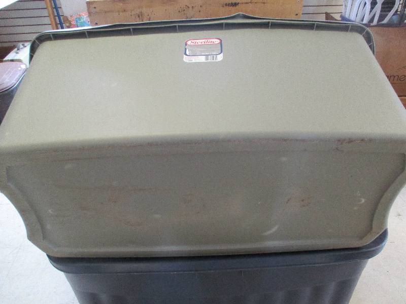 Sterilite 18 & 20 gallon totes. X2 - Bid-Assets Online Auctions