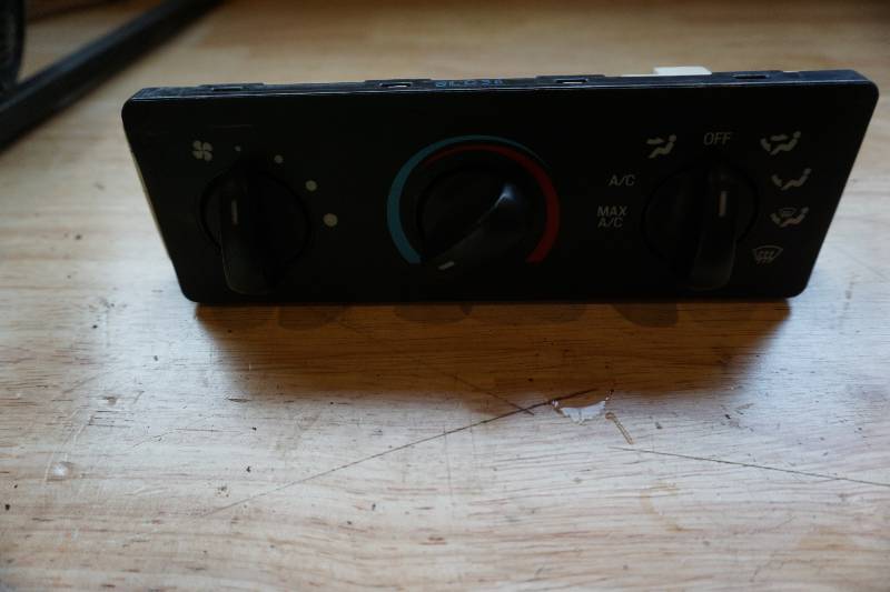 2004 Ford F-250 Heater Control Panel