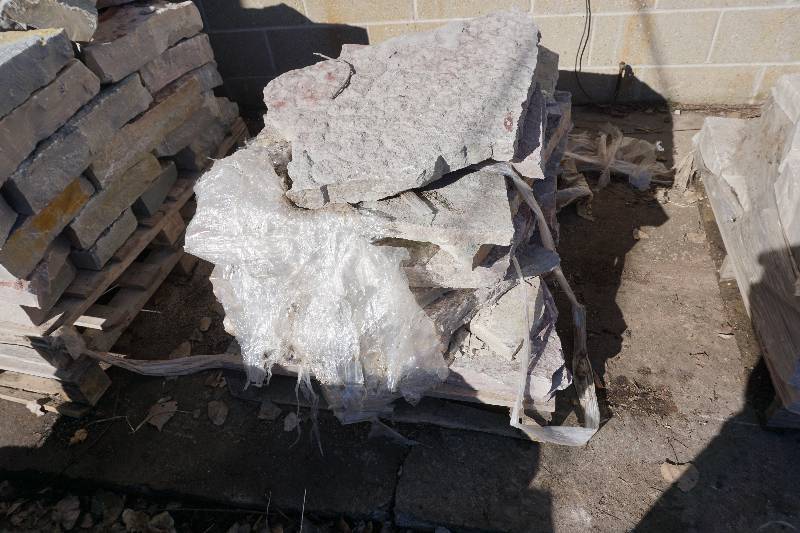Pallet of Chilton Cherryland Flagstone