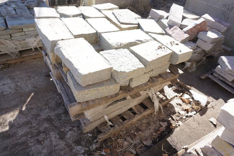 Pallet of Blue River Limestone Wall Stone