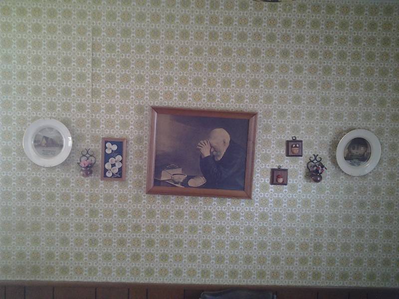 lot 17 image: All Wall Decor In Kitchen & Step Stool
