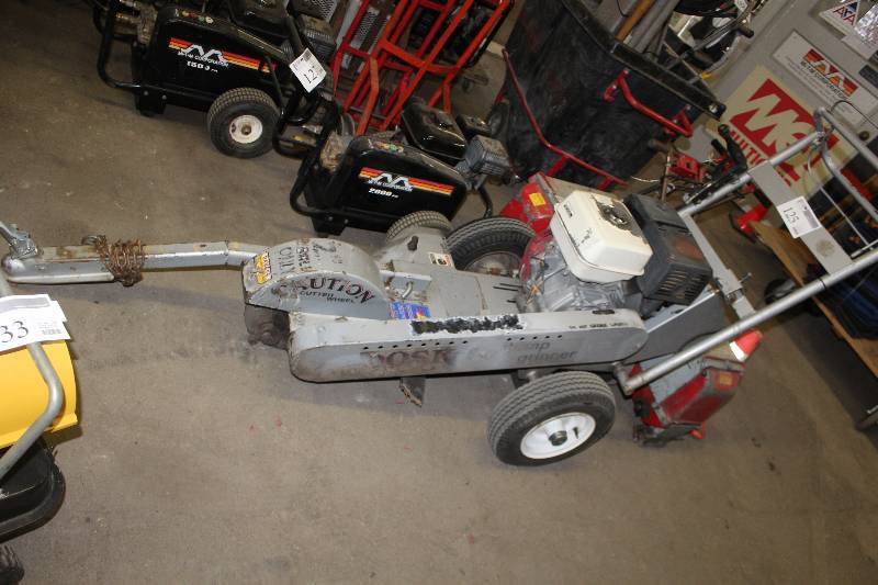 lot 125 image: Towable Gas Powered Stump Grinder