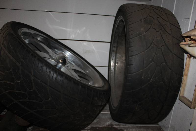 lot 162 image: Lot of (4) 6-Lug Chevy Tahoe Chrome Wheels w Tires