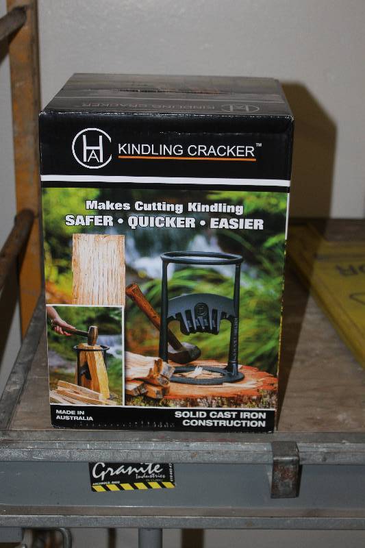 lot 196 image: HA Solid Cast Iron Kindling Cracker