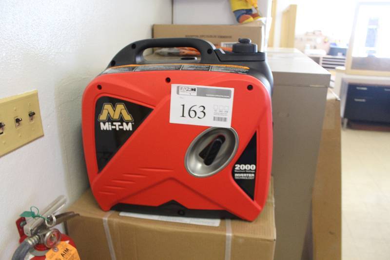 lot 163 image: Mi-T-M 2000W Inverter
