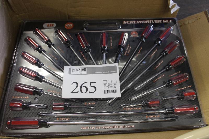lot 265 image: ITT 20-Piece Screwdriver Set in Blister Packaging