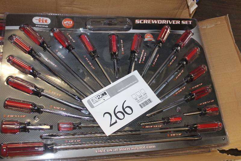 lot 266 image: ITT 20-Piece Screwdriver Set in Blister Packaging