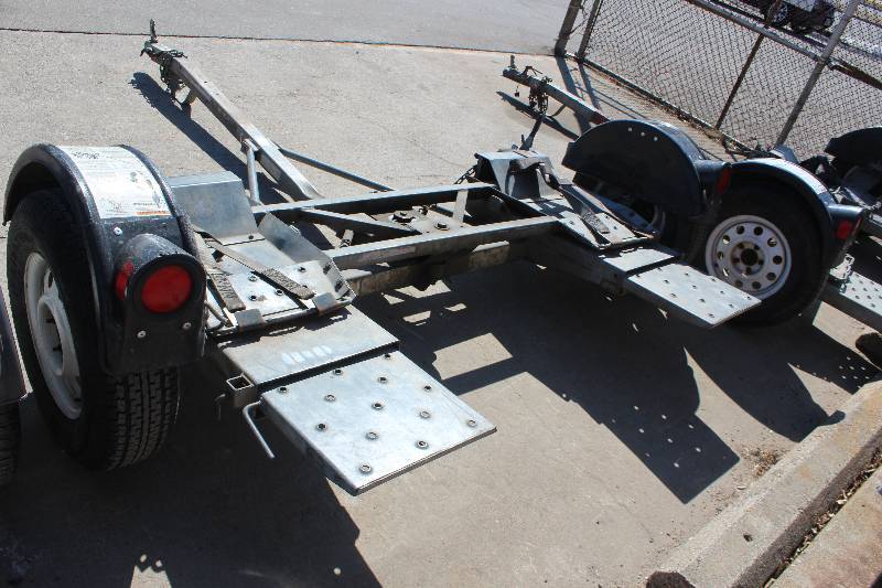 2002 Dethmers Single Axle 2Wheel Car Tow Dolly Trailer Hiawatha