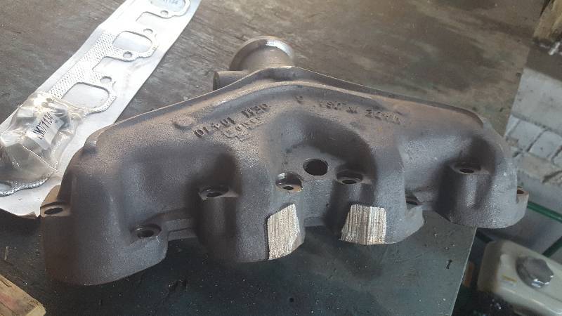 lot 287 image: Ford Big Block Exhaust Manifold
