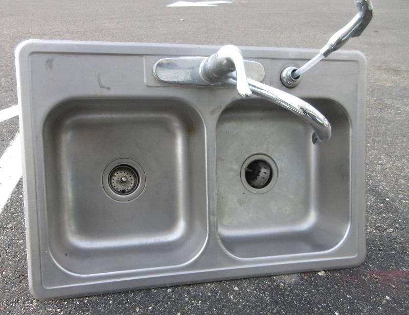 lot 7 image: DOUBLE STAINLESS STEEL SINK AND FAUCET