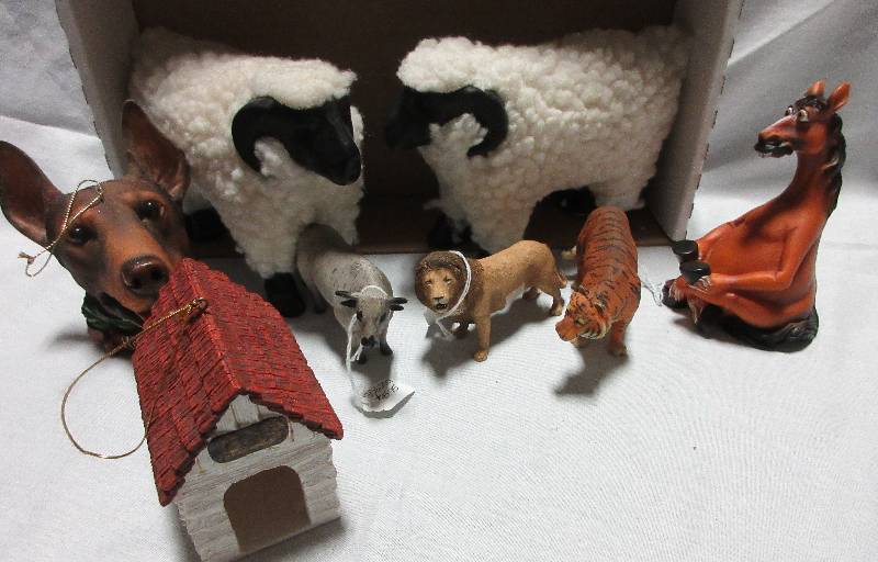 lot 41 image: NEW 2 Large Sheep, dog House Ornament, Horse, Dog, Cow, Lion,Misc