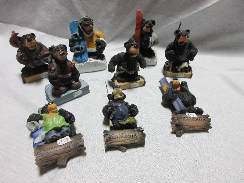 lot 42 image: NEW 9 Bears