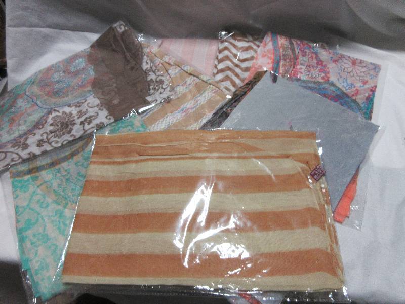 lot 67 image: NEW LOT 8 New Scarves