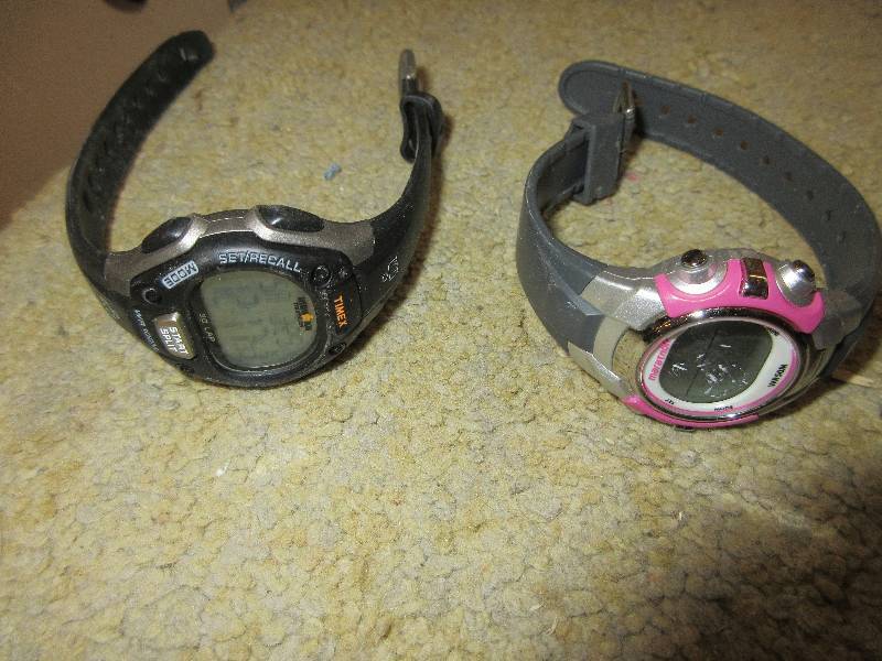 lot 136 image: 2 WATCHES TIMEX , MARATHON
