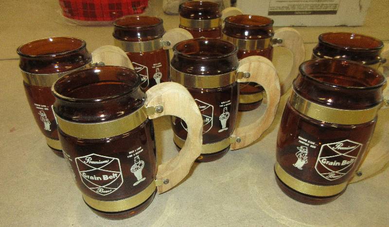 lot 137 image: GRAIN BELT BEER MUGS WITH HANDLES-SET OF 8