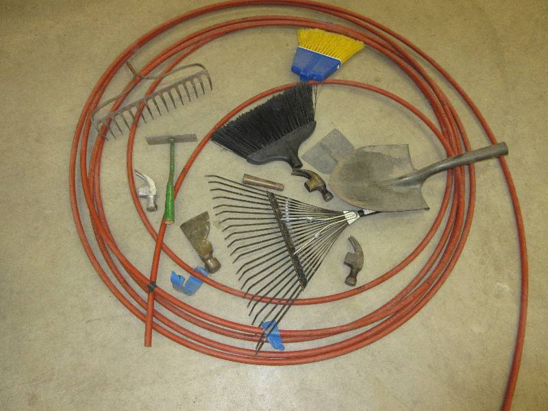 lot 154 image: MISC TOOL PARTS AND HOSE