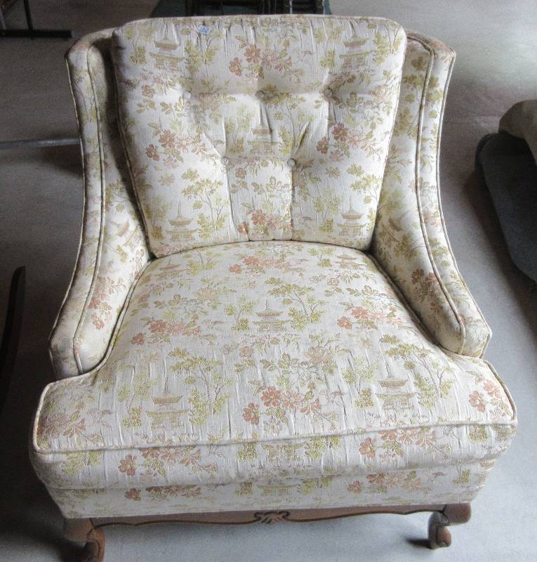 lot 163 image: FRENCH PROVINTIAL ARM CHAIR MATCHES 162