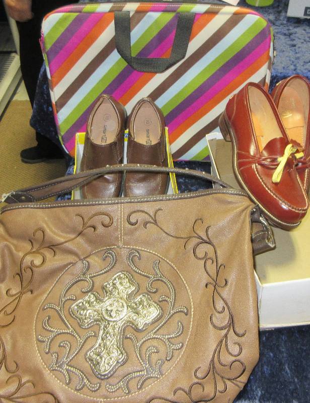 lot 71 image: LOT OF PURSE WITH CROSS, KIDS AND ADULT SHOES AND BAG