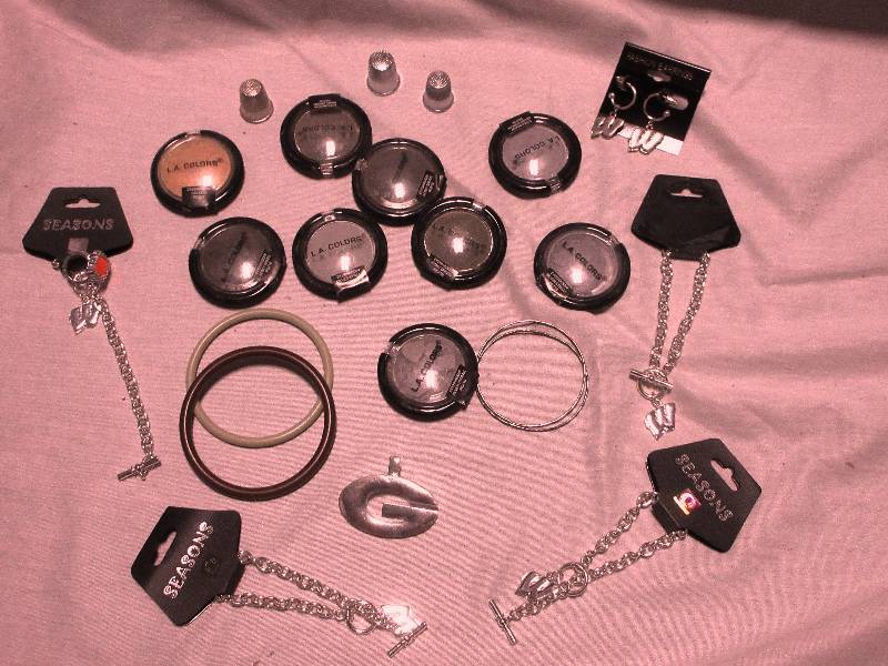 lot 74 image: LOT OF NEW MAKE UP, JEWELRY AND 3 THIMBLES