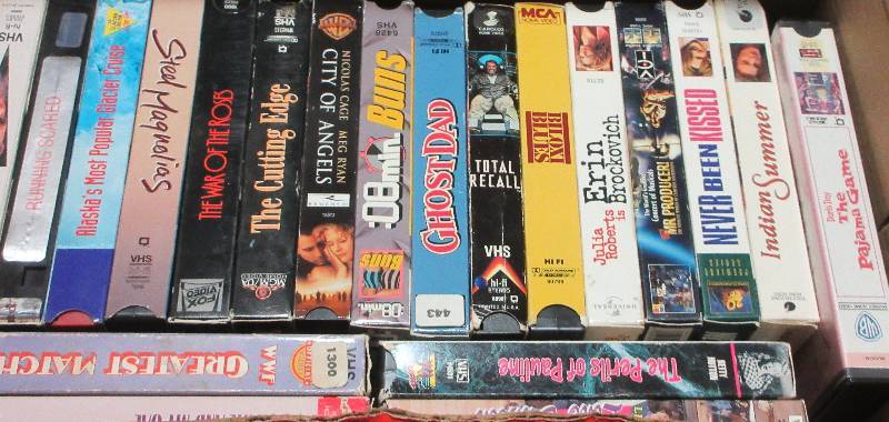 lot 80 image: 22 VHS MOVIES
