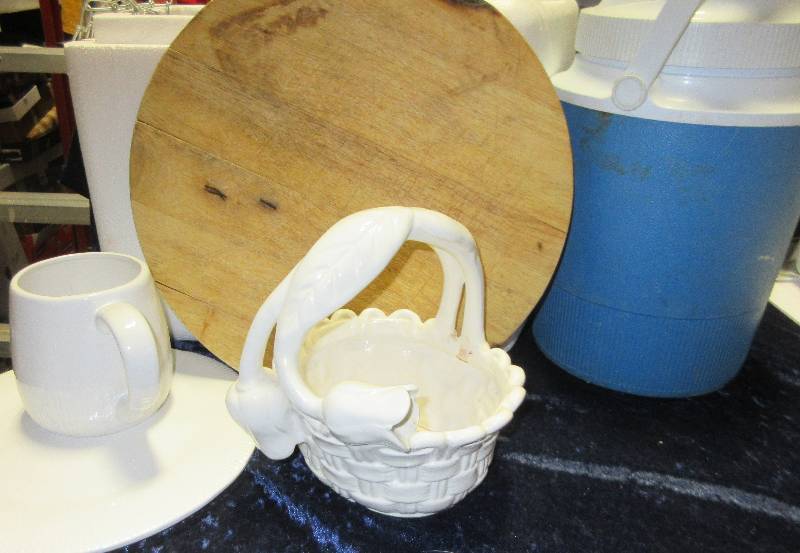 lot 89 image: COOLERS, WOOD TRAY, FISH STRINGER, MUG, PLANTER,