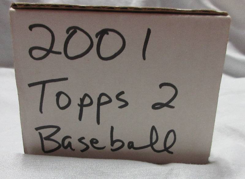 lot 186 image: 2001 TOPPS BASEBALL SERIES 2 