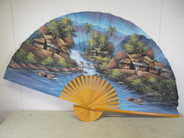 lot 4 image: Large Decorative Wall Hanging Fan