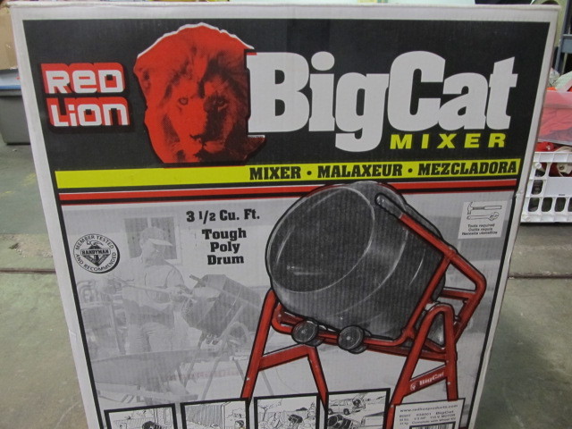 lot 3 image: BRAND NEW Big Cat Cement Mixer