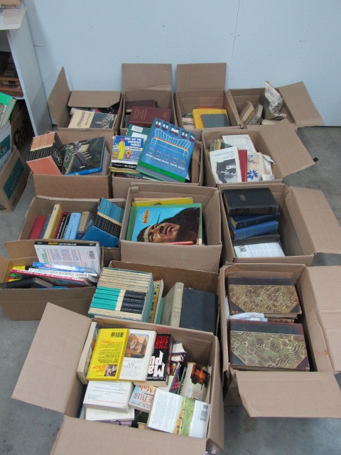 lot 14 image: Large Lot of Books - Most Vintage