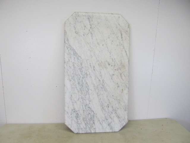 lot 53 image: Vintage Marble Slab Tabletop