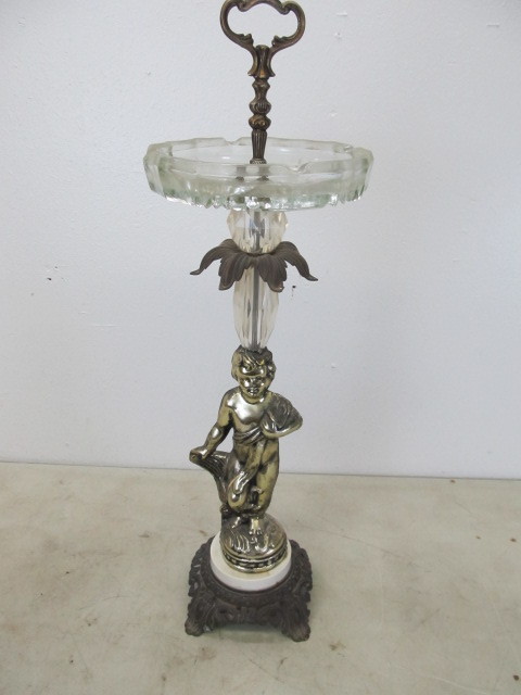 lot 68 image: Vintage 1950s Hollywood Regency Smoking Stand