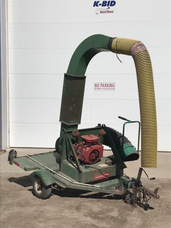 lot 2 image: Ransomes Model XRV200 Commercial To...