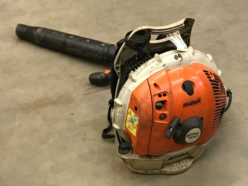 lot 11 image: Stihl BR-600 Commercial Backpack Bl...