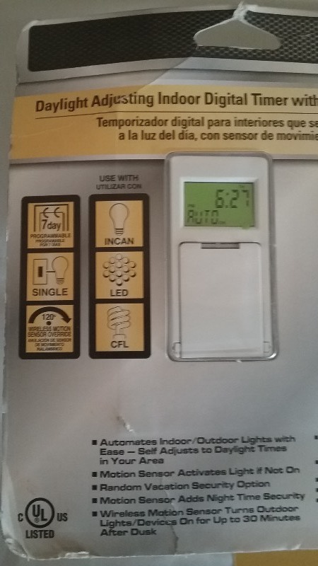 Defiant Daylight Adjusting Digital Timer with Motion Sensor