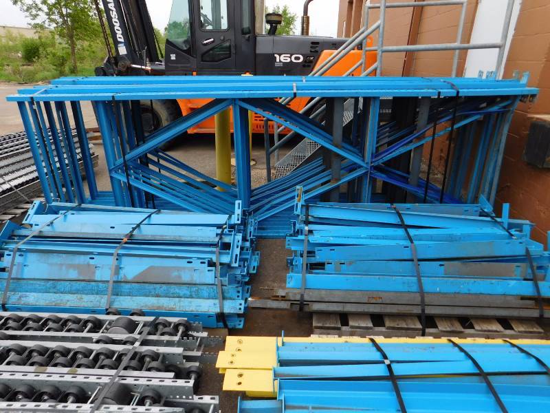 Pallet Racking with Roller Racks