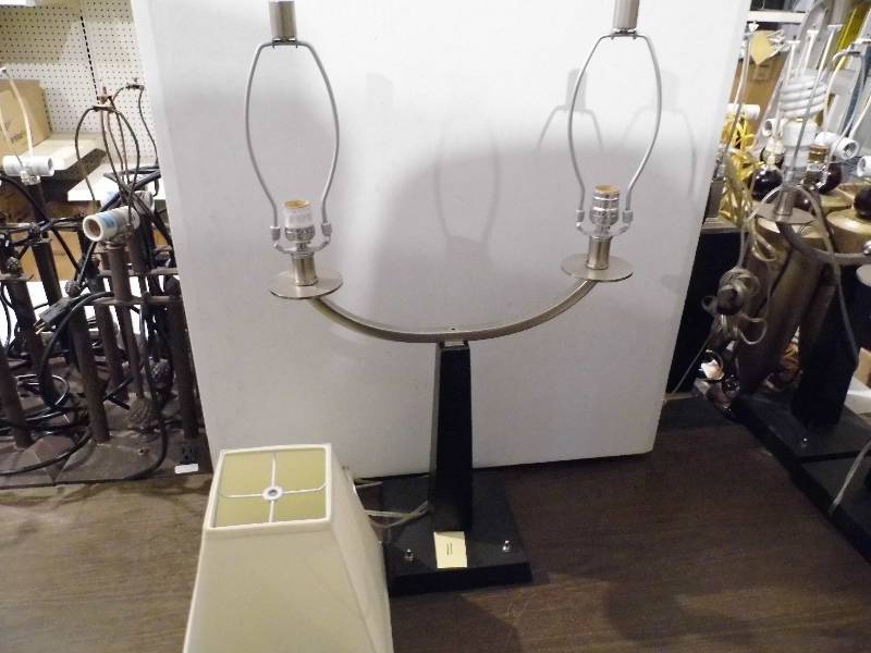 lot 11 image: 4 Lamps