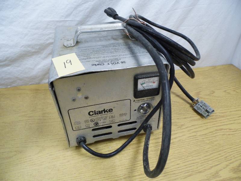 lot 19 image: Clarke Battery Charger