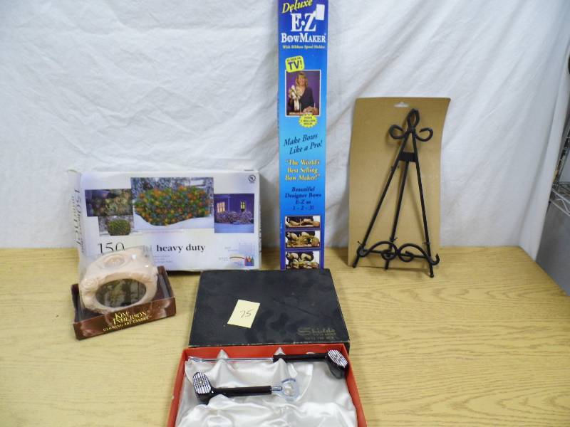 lot 75 image: Vintage Bar Set