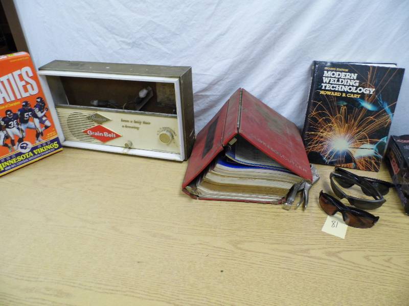 lot 81 image: Brakes - Auto Books - Grain Belt Radio
