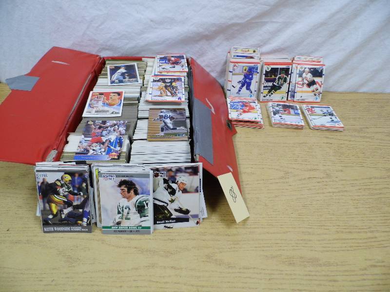 lot 88 image: Sports Cards - Twins Helmet